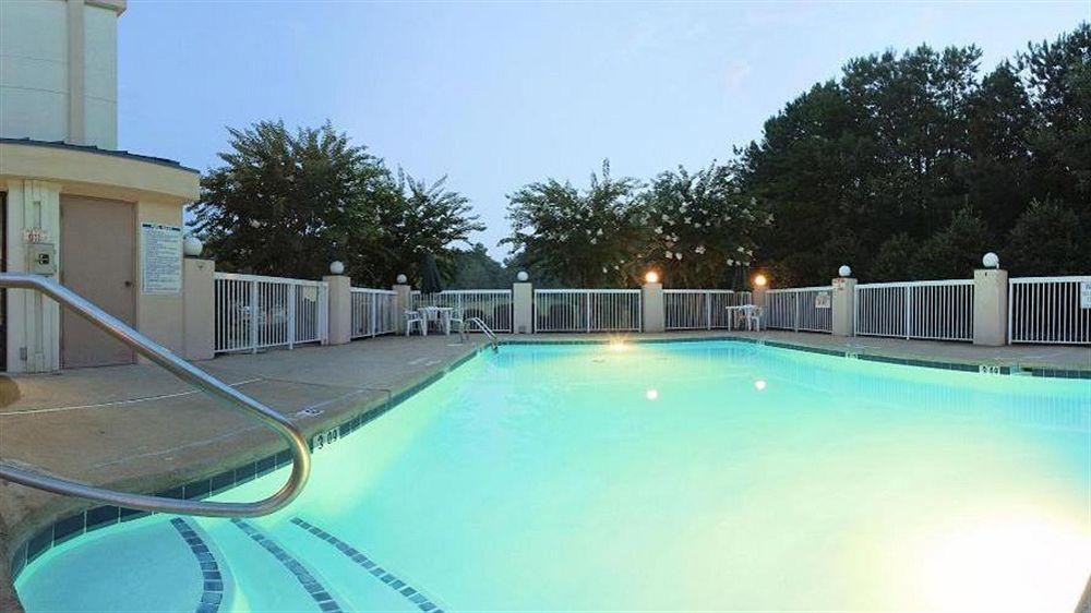 Holiday Inn Express Hillsborough-Durham Area By Ihg Ngoại thất bức ảnh
