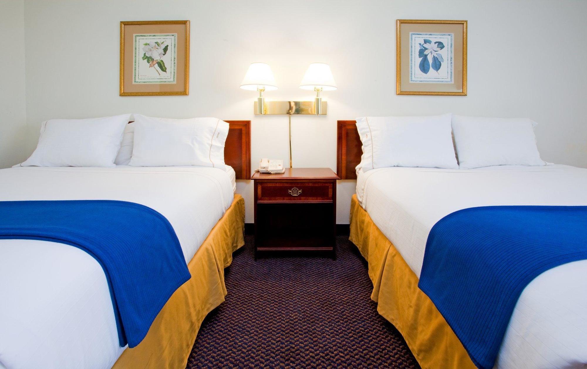Holiday Inn Express Hillsborough-Durham Area By Ihg Phòng bức ảnh
