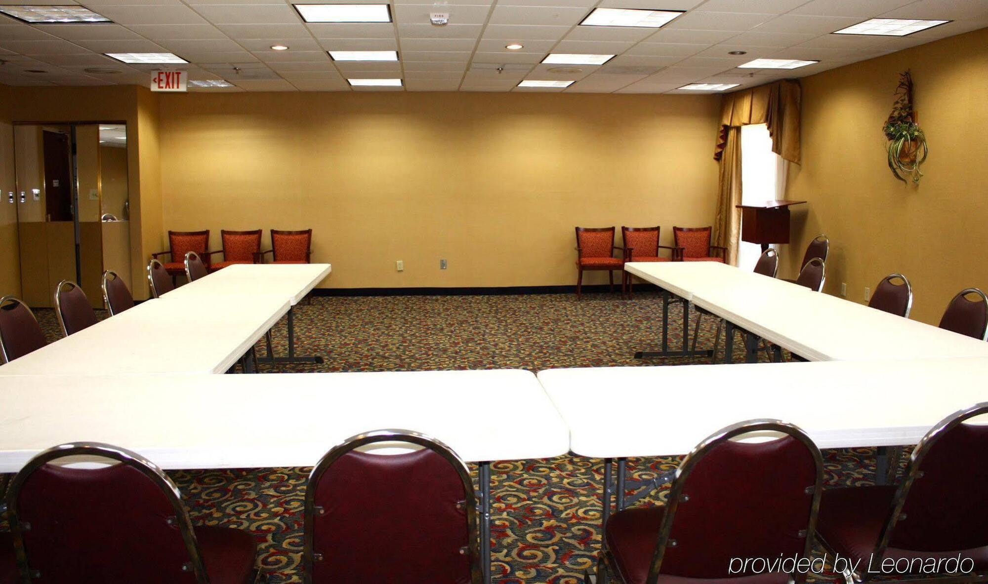 Holiday Inn Express Hillsborough-Durham Area By Ihg Ngoại thất bức ảnh
